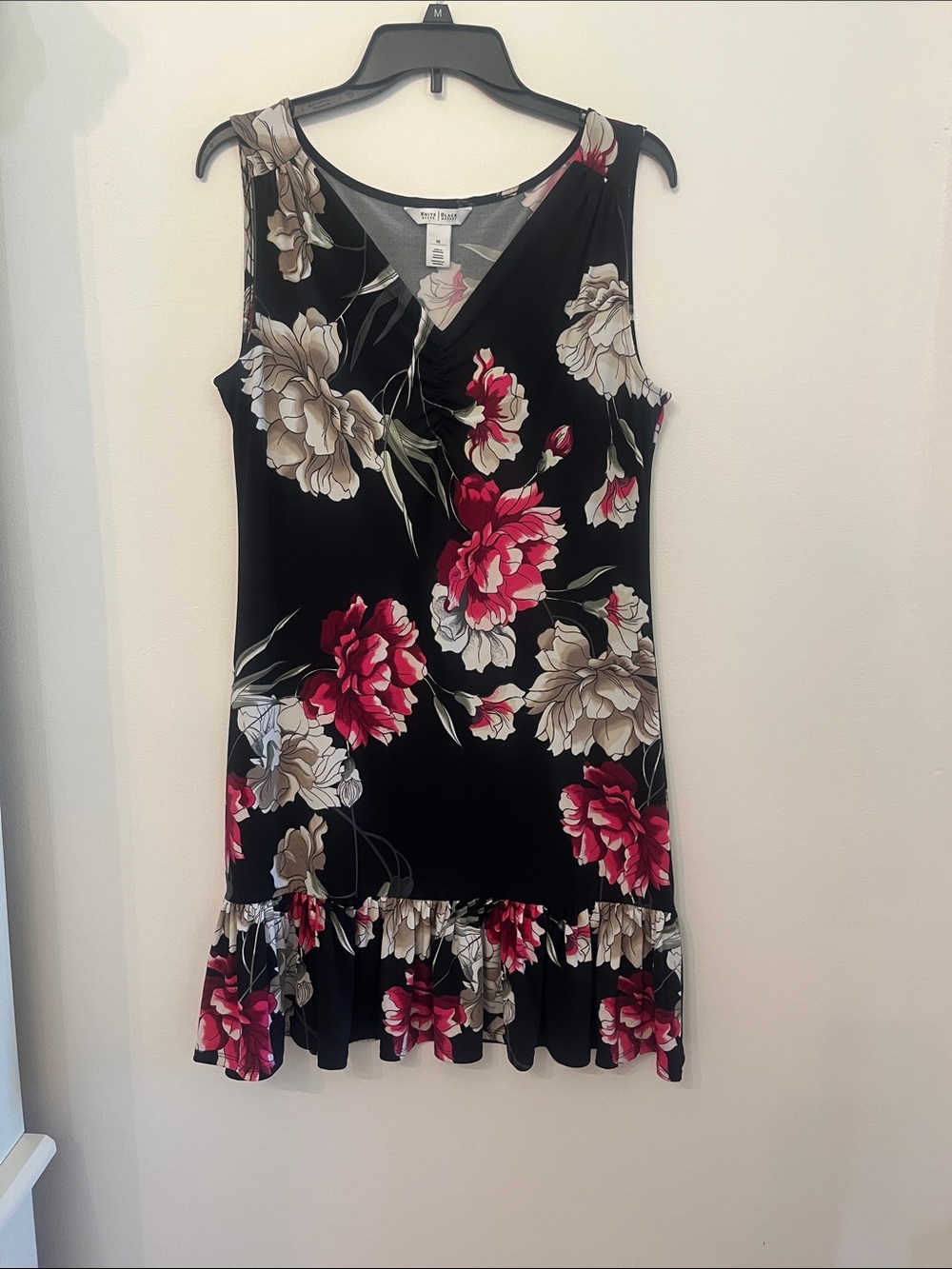 White House Black Market Black Floral Ruffled-Hem Sleeveless Dress